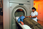 Patient preparing for an EBT scan
