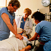 Heart massage during resuscitation procedure