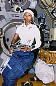 Astronaut Jemison in Spacelab-J,STS-47