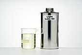 Light lubricating oil