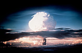 Explosion of first hydrogen bomb,1952