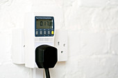 Plug-in electricity meter