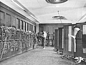 ENIAC,1940s digital calculator