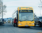 Hydrogen-powered bus