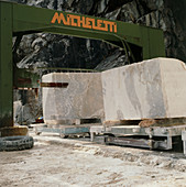 Marble quarry at Fantiscritti caves,Italy