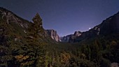 Dawn over Yosemite, timelapse