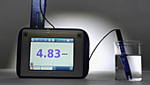 Ammonium chloride pH measurement