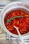 How to cook the tomato sauce
