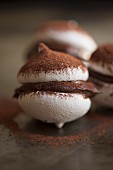 Meringue cookies with chocolate filling