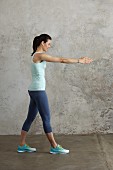 Shoulder stretch (fasciae training) – Step 1: stretch arms forward