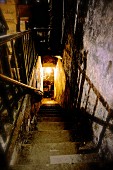 Treppe zu altem Portweinkeller der Kellerei Niepoort, Portugal