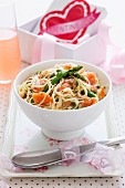 Noodles with smoked salmon and asparagus for Valentine's Day