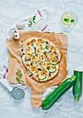 Pizza with courgette and mushrooms
