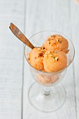 Melon sorbet with chopped nuts