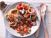 Pasta mit Kirschtomaten und Herzmuscheln