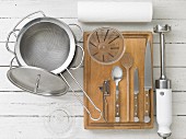Kitchen utensils for making vegetables and pasta