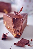 A slice of chocolate mousse cake (close-up)