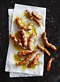 Fried turmeric roots