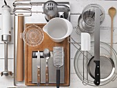 Kitchen utensils for making Swiss roll