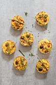 Mini frittatas with mushrooms, pepper and herbs (low-carb)
