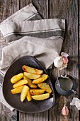 Country Potatoes mit selbstgemachter Aioli-Sauce