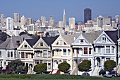 Victorian Homes Facing Alamo Square