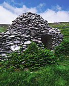 'Beehive Hut' ruins,Ireland