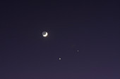 Conjunction of Venus,Jupiter,and the Mo