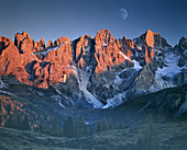 Alpenglow in the Dolomites