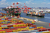 Ship,Cranes,and Containers