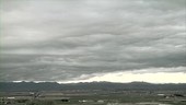 Gravity waves in stratocumulus clouds