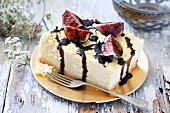 Cheesecake with millet, fig and chocolate sauce