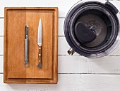 Juicer, vegetable peeler and kitchen knife