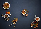 Verschiedene Gewürzmischungen: Chai Spice, Garam Masala, Kürbis-Gewürz, Südindische Gewürzmischung, Nordindische Gewürzmischung