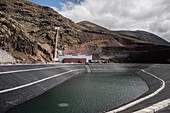 El Hierro power station and reservoir