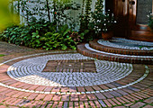 Entrance paving with red clinker brick