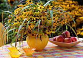 Rudbeckia, Miscantus, Solidago bouquet