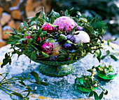 Bowl with mistletoe and tree balls