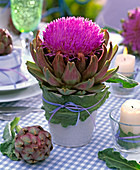 Artichoke table decoration: Cynara scolymus