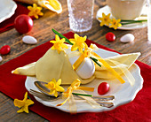 Easter table decoration with tulips