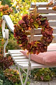 Ornamental apples and leaves wreath