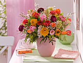 Colourful spring bouquet with Ranuculus (ranunculus)