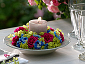 Small wreath of Rosa (roses), Alchemilla (lady's mantle), Delphinium