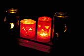 Halloween: Marmeladenglas-Laterne