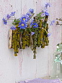 Wall decoration with ray anemones and lichen-covered branches (3/3)