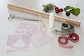 Making your own Christmas paper 13