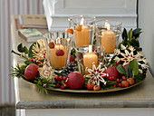 Fast Advent wreath with candles in glasses