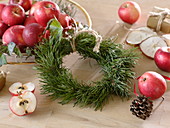 Wreath from Pinus (pine)