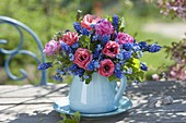 Bouquet with muscari, ranunculus