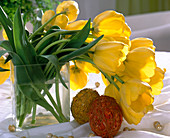 Tulip bouquet decorative balls